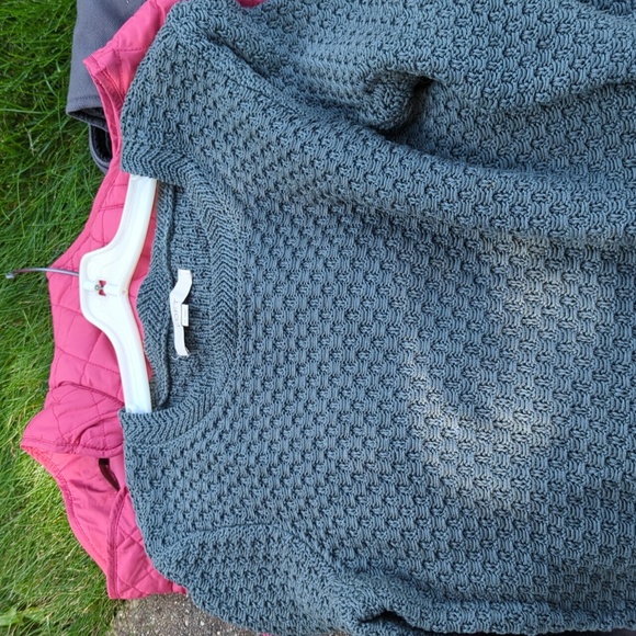 Ann Taylor sweater medium - Picture 9 of 9